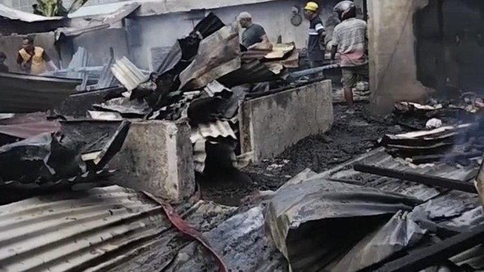 Pria di Deli Serdang yang Bakar Rumah Orang Tua Sempat Dipukuli Massa