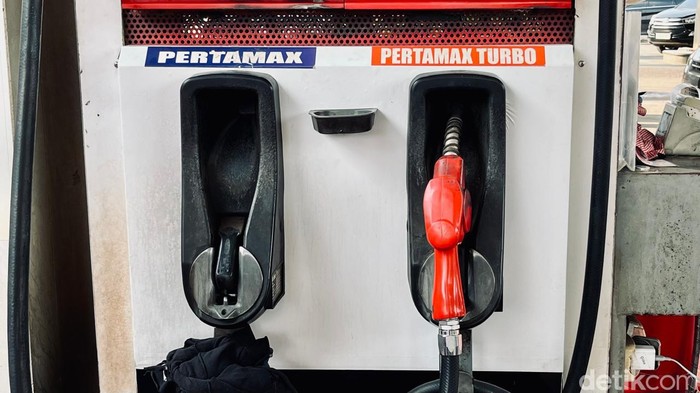 Pertamax Turbo di SPBU Bekasi.