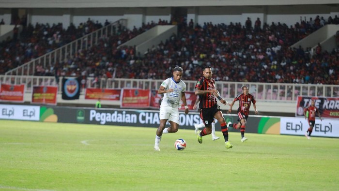 Laga Persipura lawan PSIS di Stadion Lukas Enembe, Kabupaten Jayapura, Sabtu (18/4/2026).