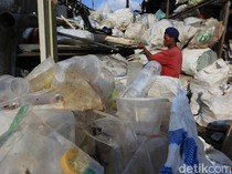 Pramono: Program Pilah Sampah di Jakarta Dimulai Minggu 10 Mei