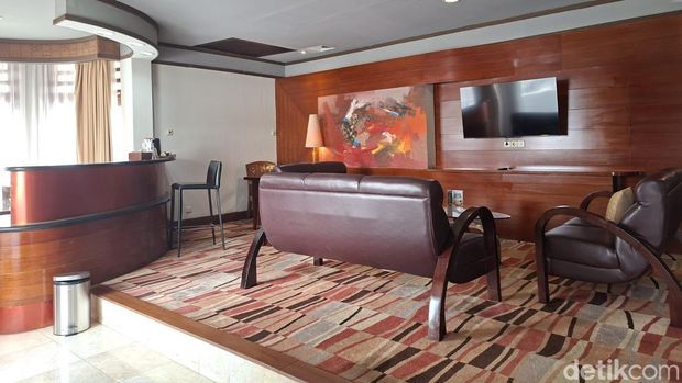 Suasana kamar nomor 244 yang ditempati Soekarno di Hotel Savoy Homann Suasana kamar nomor 244 yang ditempati Soekarno di Hotel Savoy Homann