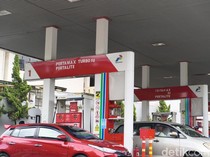 Harga BBM Naik, Warga Bandung Pikir-pikir Beli Pertamax Turbo