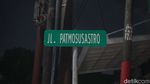 Toko Antik Jalan Patmosusastro, Bertahan di Tengah Gempuran Zaman