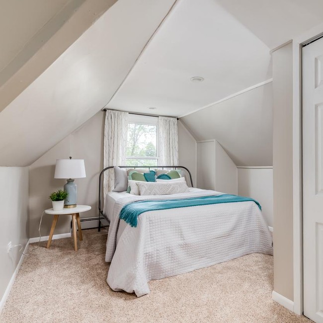Inspirasi Kamar Tidur di Loteng, Bisa Dibuat Nyaman Lho!
