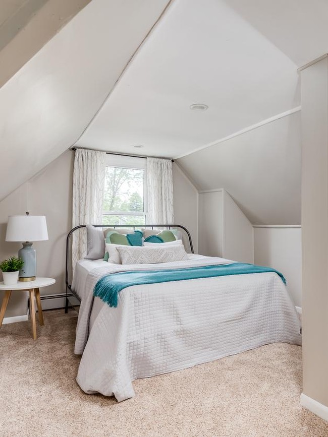 Inspirasi Kamar Tidur di Loteng, Bisa Dibuat Nyaman Lho!