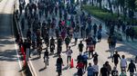 Akhir Pekan Cerah, Warga Ramaikan CFD Jakarta