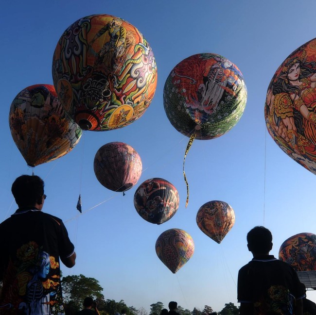 Atraksi Balon Udara Ramaikan Wisata Lereng Merapi