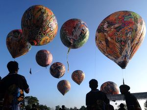 Atraksi Balon Udara Ramaikan Wisata Lereng Merapi