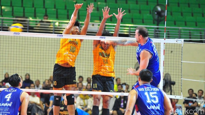 Duel LavAni melawan Bhayangkara di GOR Jatidiri Semarang, pada Minggu (19/4/2026).