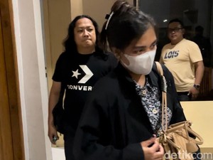 Ibu Muda Viral Maki Emak-emak hingga Toyor Kepala Anak Ditangkap