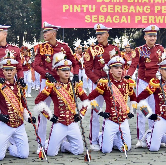 Momen Isra Mashel Terpilih Jadi Stickmaster Utama Drum Corps Akpol