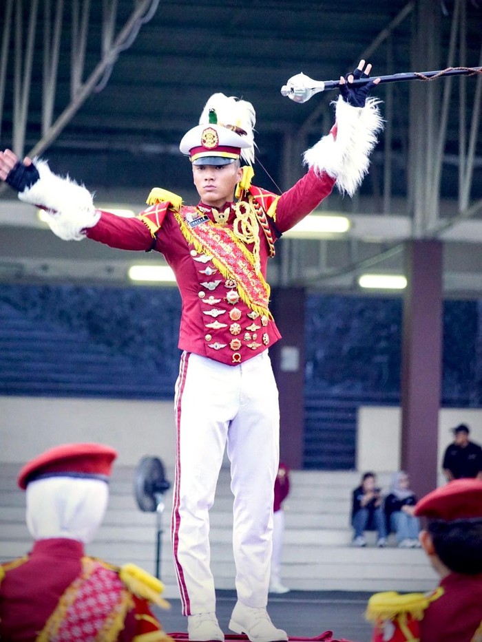 Isra Mashel terpilih menjadi Stickmaster Utama Drum Corps Akpol.