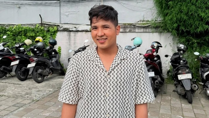 Jirayut punya rumah baru.