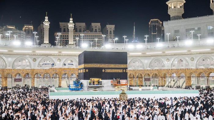 Ka'bah berbalut ihram, tanda dimulainya musim haji 1447 H/2026 M.