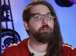 Kisah Haru Tentara yang Panjangkan Rambut Demi Istri yang Sakit Kanker