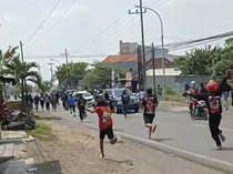 Video: Polisi Tangkap Pelaku Konvoi Ricuh Berujung Pembacokan di Gresik