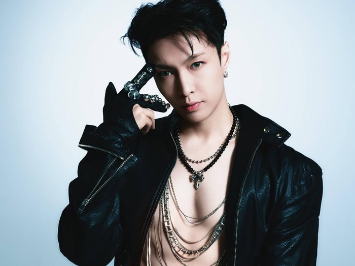 Lay Zhang