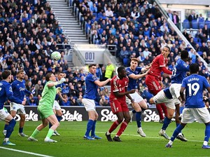 Everton Vs Liverpool: Dramatis! Si Merah Menang 2-1 di Menit Akhir