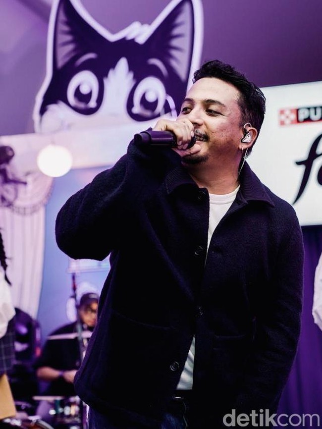 Momen Sal Priadi Meriahkan Konser Bertema Kucing