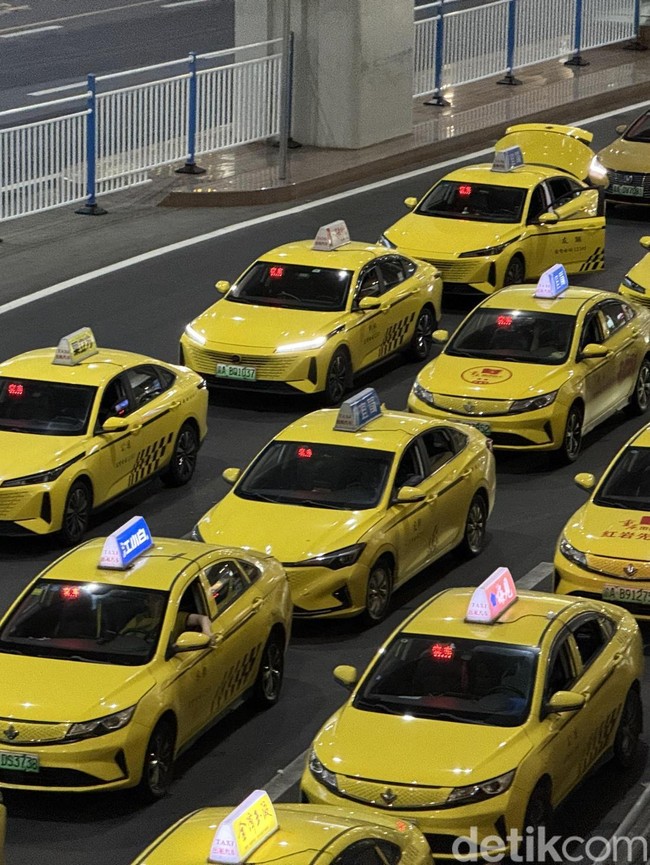 Taksi Ferrari Kuning di China, Bisa Tiba Lebih Cepat dari Estimasi Maps