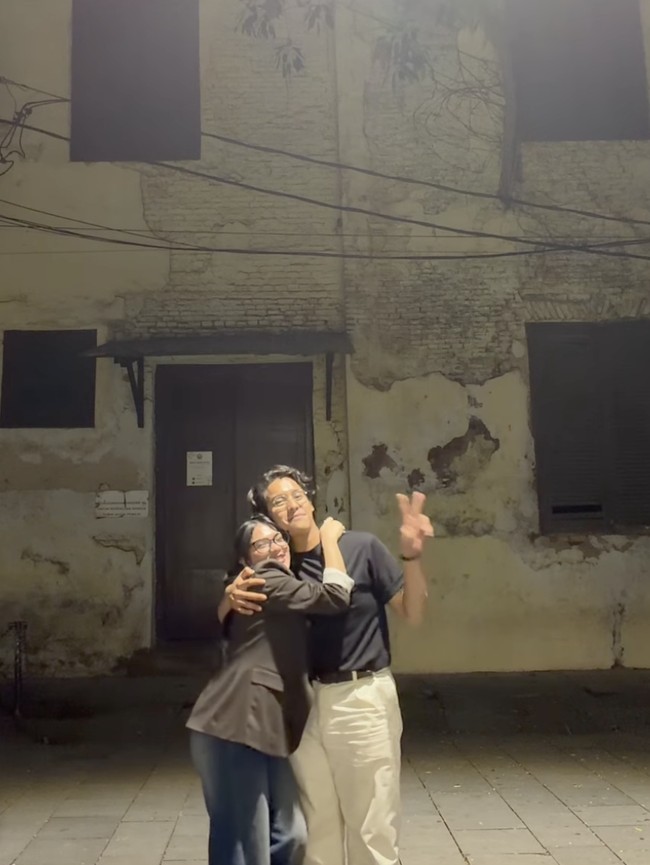 Minggu Malam Ardhito Pramono dan Davina Karamoy di Kota Tua