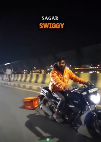 Cuma Dapat Rp6.400 untuk 6 Km, Ojol Ini Nekat Seret Pesanan Pelanggan