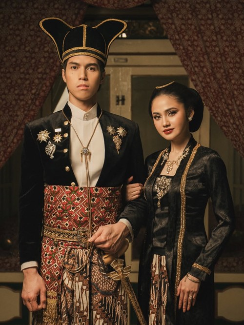 El Rumi dan Syifa Hadju