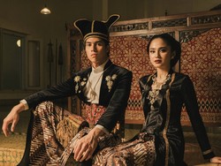 Potret Prewedding El Rumi-Syifa Hadju, Memukau Dengan Busana Adat Jawa Klasik