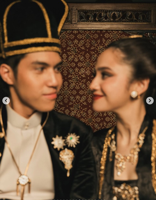 Melihat kemesraan El dan Syifa banyak netizen yang dibuat ikut tak sabar menantikan hari bahagia keduanya. Sebelumnya El dan Syifa diketahui telah membagikan beberapa pemotretan prewedding saat keduanya berada di Inggris. Foto: Instagram/@elelrumi