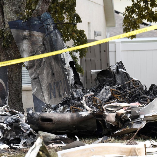 Pesawat Cessna 401B Jatuh di Permukiman, Satu Orang Tewas