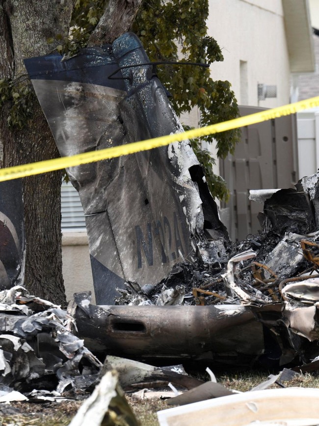 Pesawat Cessna 401B Jatuh di Permukiman, Satu Orang Tewas