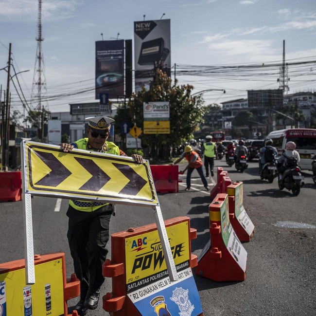 Jalan Gombel Lama Ditutup, Lalu Lintas Semarang-Solo Direkayasa