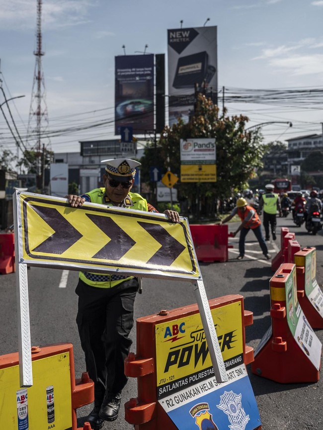 Jalan Gombel Lama Ditutup, Lalu Lintas Semarang-Solo Direkayasa