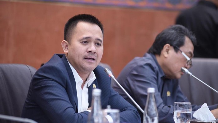 Kapoksi PDIP Komisi VI DPR Mufti Anam