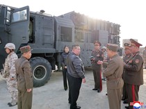 Kim Jong Un Awasi Uji Coba Rudal Balistik Taktis Korea Utara