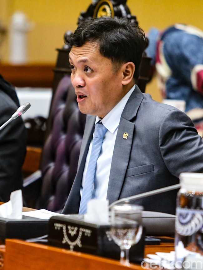 Komisi III DPR Bahas RUU Advokat, Tampung Masukan Organisasi Hukum