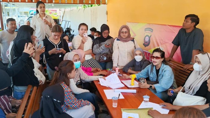 Korban Penipuan Lapor di Polsek Benua Kayong