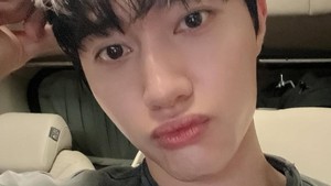 Ini jadi awal yang baru buat aktor 29 tahun tersebut setelah memutuskan cabut dari Blitzway Entertainment. (Foto: dok. Instagram @kwakdongyeon0)