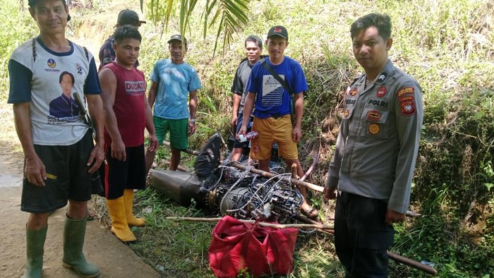Mesin heli yang jatuh di Sekadau