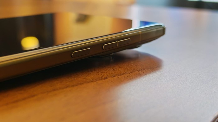 Motorola Signature: HP Rp 11 Jutaan, Kamera Canggih Sampai Warna Pantone