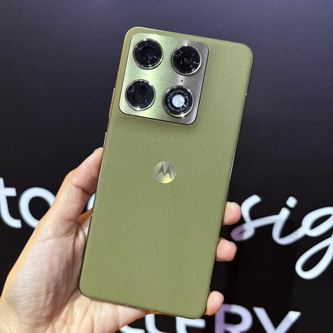 Motorola Signature: HP Rp 11 Jutaan, Kamera Canggih Sampai Warna Pantone