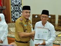 Pemkot Palembang Lepas Keberangkatan 80 Calon Haji, Pesan Jaga Kesehatan