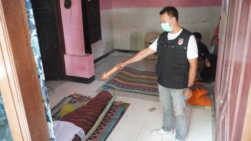 Polisi melakukan olah TKP kasus penganiayaan berujung kematian di Lombok Barat, NTB, Sabtu (18/4/2026). (Foto : Dok Polresta Mataram).