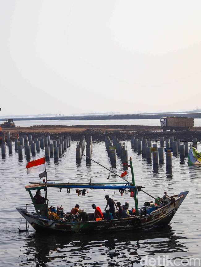 Potret Nelayan Terhimpit Proyek Reklamasi di Teluk Jakarta