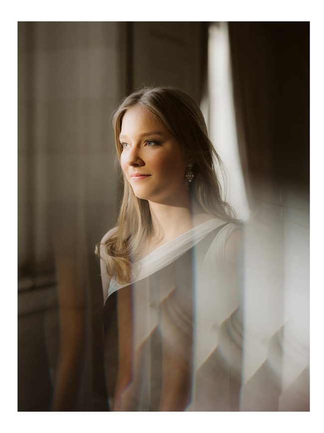 Foto Putri Eleonore dari Belgia Ultah ke-18, Gayanya Mirip Kate Middleton