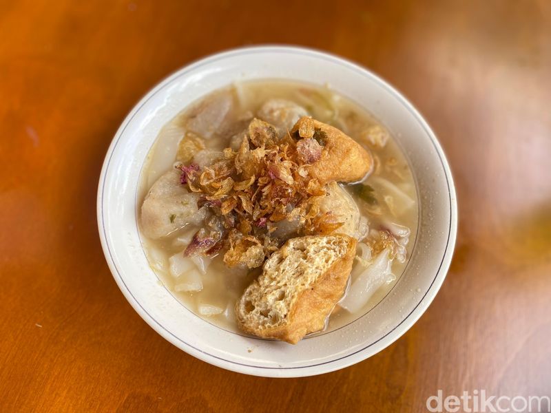 Susia Garden: Adem! Makan Bakso Cirawang di Tengah Kebun 'Tersembunyi' di Jaksel Susia Garden: Adem! Makan Bakso Cirawang di Tengah Kebun 'Tersembunyi' di Jaksel