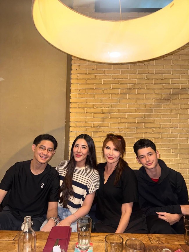 Tamara Bleszynski Bicara Restu Soal Pernikahan Teuku Rassya