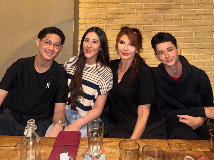 Tamara Bleszynski Bicara Restu Soal Pernikahan Teuku Rassya