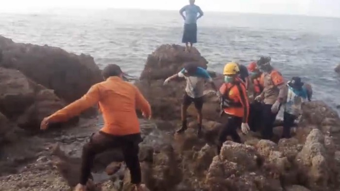 Tim SAR menemukan jasad nelayan yang dilapor hilang di Bangka