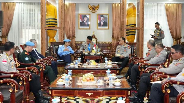 United Nations Police Adviser Faisal Shahkar saat mengunjungi Mabes Polri